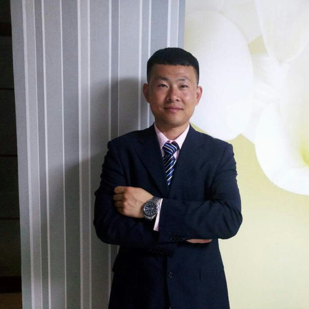 贺龙飞