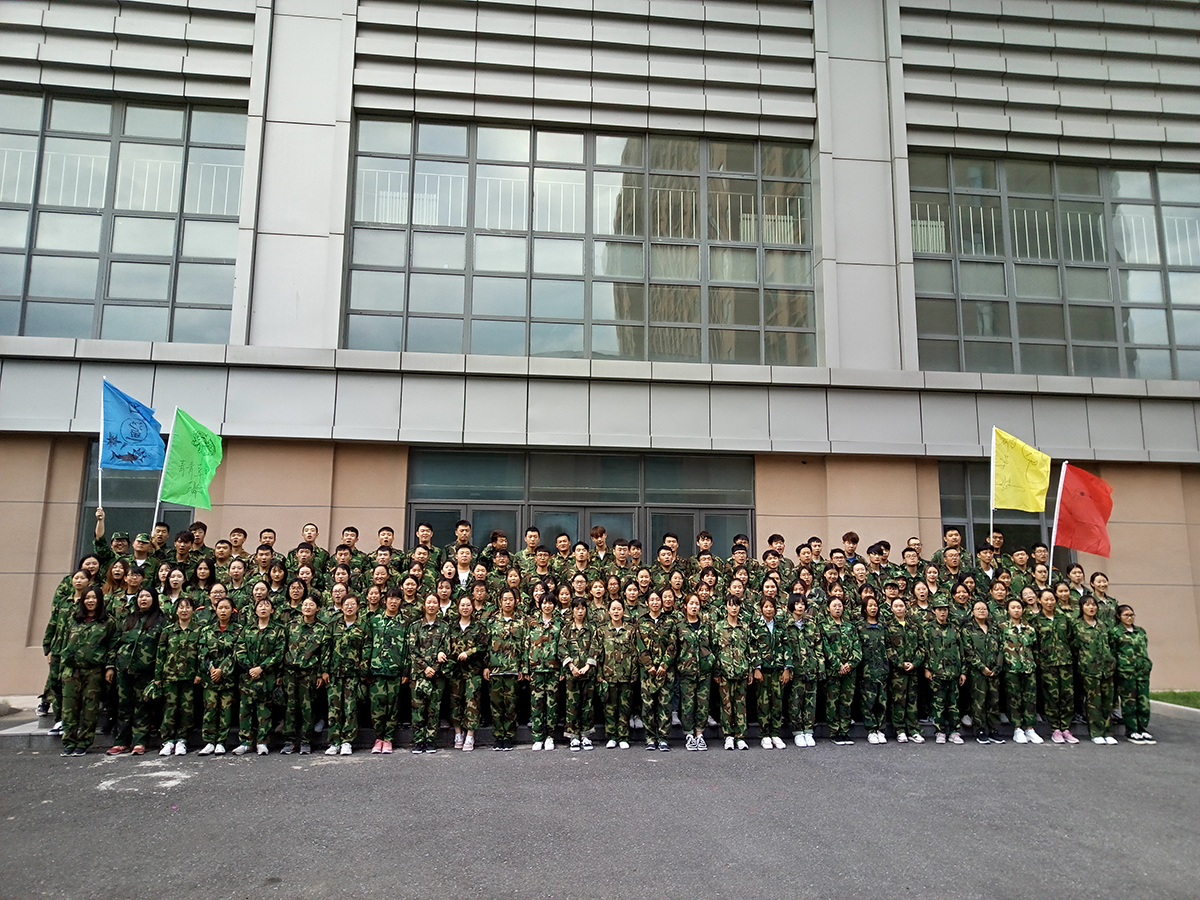 大学生素质感恩培训7