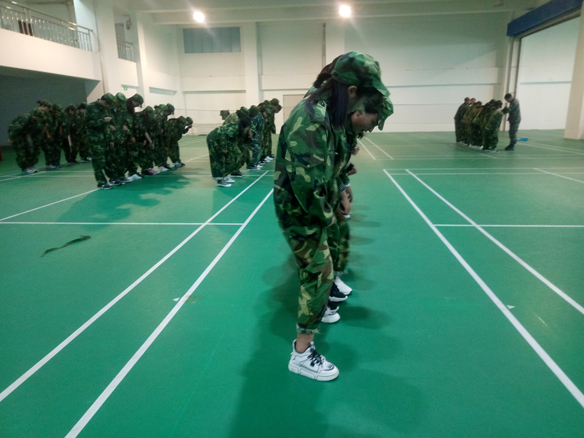大学生素质感恩培训9